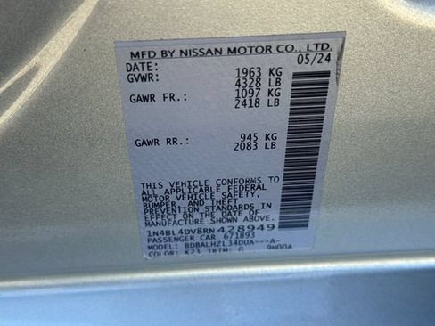 Used 2024 Nissan Altima 2.5 SV FWD image 54
