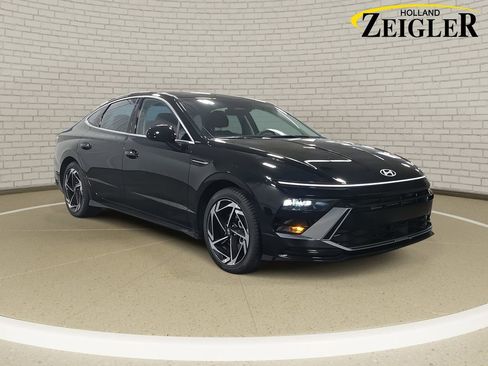 New 2026 Hyundai Sonata SEL image 3