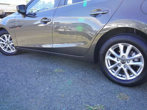 Used 2014 MAZDA MAZDA3 i Grand Touring FWD image 6