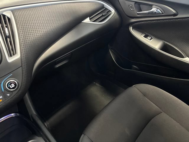 Used 2023 Chevrolet Malibu LT FWD image 41