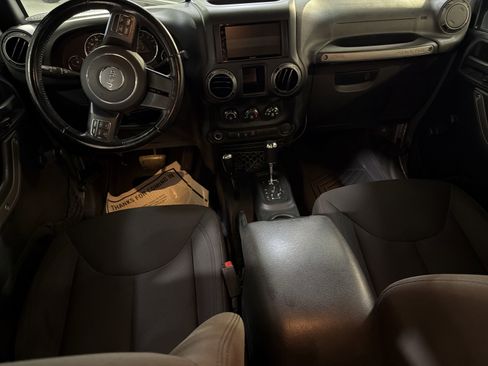 Used 2018 Jeep Wrangler Unlimited Sport AWD/4WD image 20