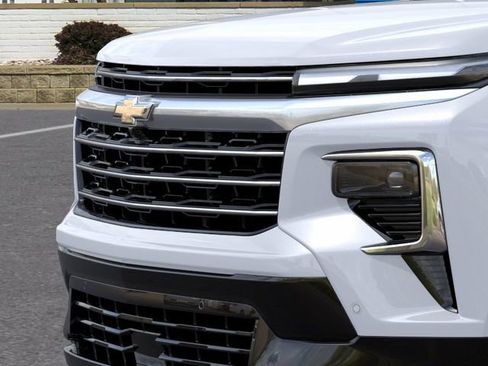 New 2026 Chevrolet Traverse High Country w/ LPO, Floor Liner Package AWD/4WD image 13