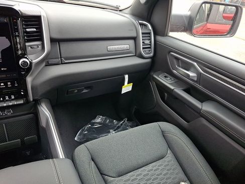 New 2026 RAM 1500 4x4 Crew Cab image 12