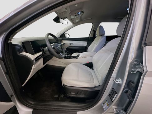Used 2025 Hyundai Tucson SEL image 13