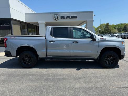 Used 2024 Chevrolet Silverado 1500 LT Trail Boss w/ Convenience Package II AWD/4WD image 10