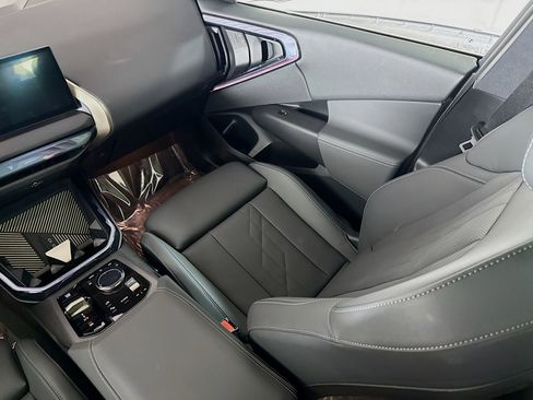 Used 2025 BMW X3 xDrive30i w/ Convenience Package image 23