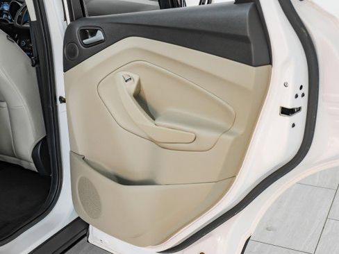 Used 2019 Ford Escape Titanium image 42