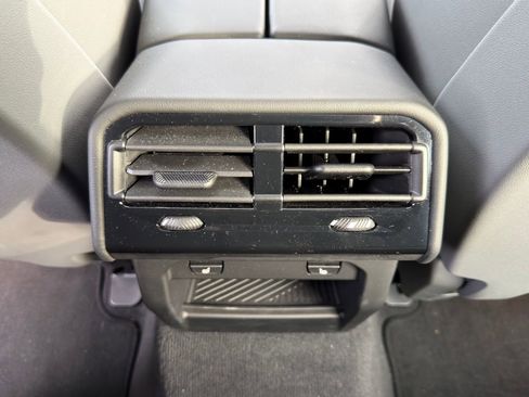 Certified 2025 BMW 540i xDrive w/ M Sport Package image 17