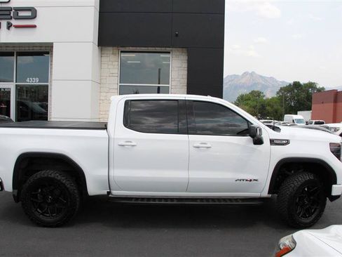 Used 2022 GMC Sierra 1500 AT4X AWD/4WD image 9
