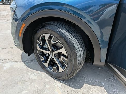Certified 2024 Kia Sportage EX AWD/4WD image 35