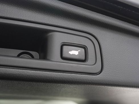 Used 2021 Honda Pilot Black Edition image 11