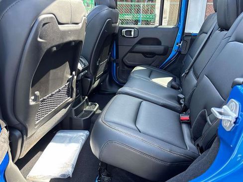 New 2025 Jeep Wrangler Unlimited Sahara w/ Technology Group image 7