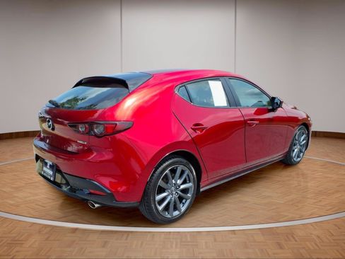 Used 2019 MAZDA MAZDA3 AWD Hatchback image 6