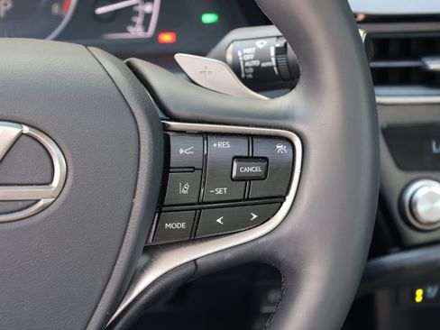 Used 2024 Lexus ES 350 w/ Premium Package FWD image 20