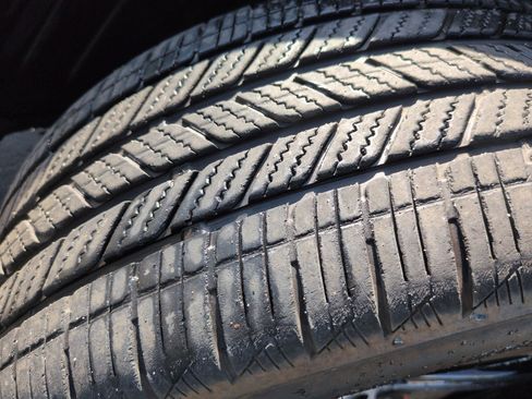 Used 2025 Mercedes-Benz C 300 Sedan image 12