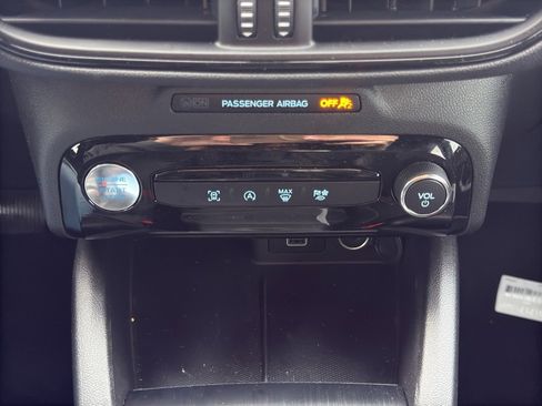 Used 2025 Ford Escape ST-Line w/ Tech Pack #1 image 21