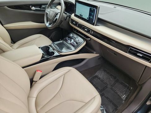 Used 2021 Lincoln Nautilus FWD w/ Equipment Group 101A image 34