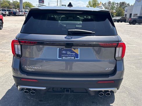Certified 2025 Ford Explorer Platinum w/ Ultimate Package image 4