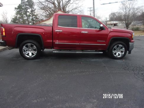 Used 2018 GMC Sierra 1500 SLT image 4