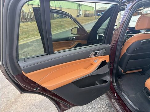 Used 2024 BMW X7 xDrive40i w/ Executive Package image 18