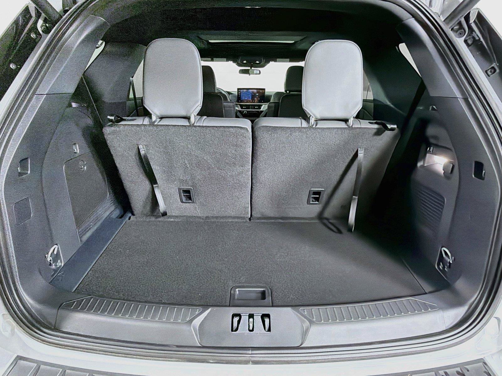 New 2027 Ford Explorer Active w/ Active Comfort Package AWD/4WD image 14