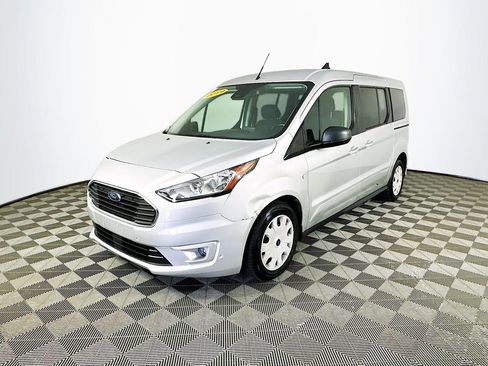 Used 2019 Ford Transit Connect XLT FWD image 5