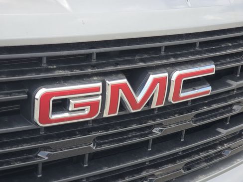Used 2024 GMC Sierra 1500 Elevation AWD/4WD image 11