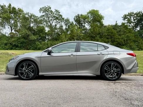Used 2026 Toyota Camry XSE AWD/4WD image 4