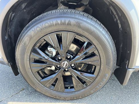 Certified 2023 Nissan Rogue SV w/ SV Premium B Package FWD image 9