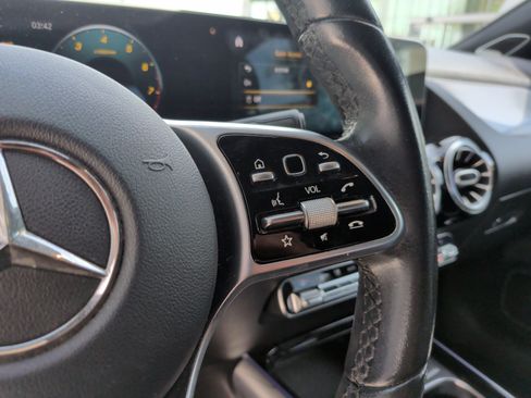 Used 2021 Mercedes-Benz GLA 250 image 21