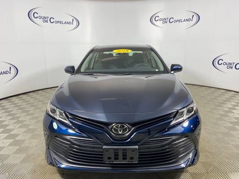 Used 2018 Toyota Camry LE FWD image 2