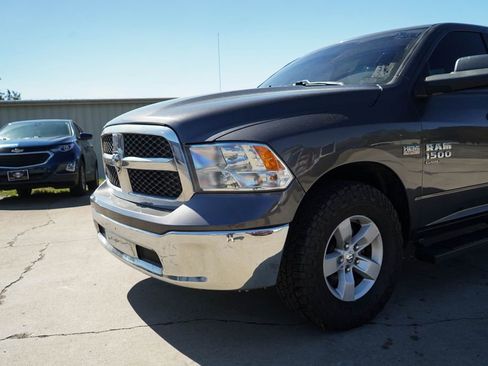 Used 2020 RAM 1500 Classic SLT image 11