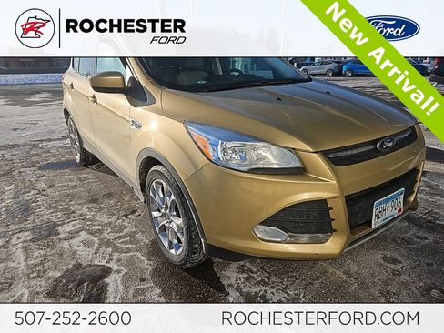 Used 2014 Ford Escape SE w/ Equipment Group 201A image 1