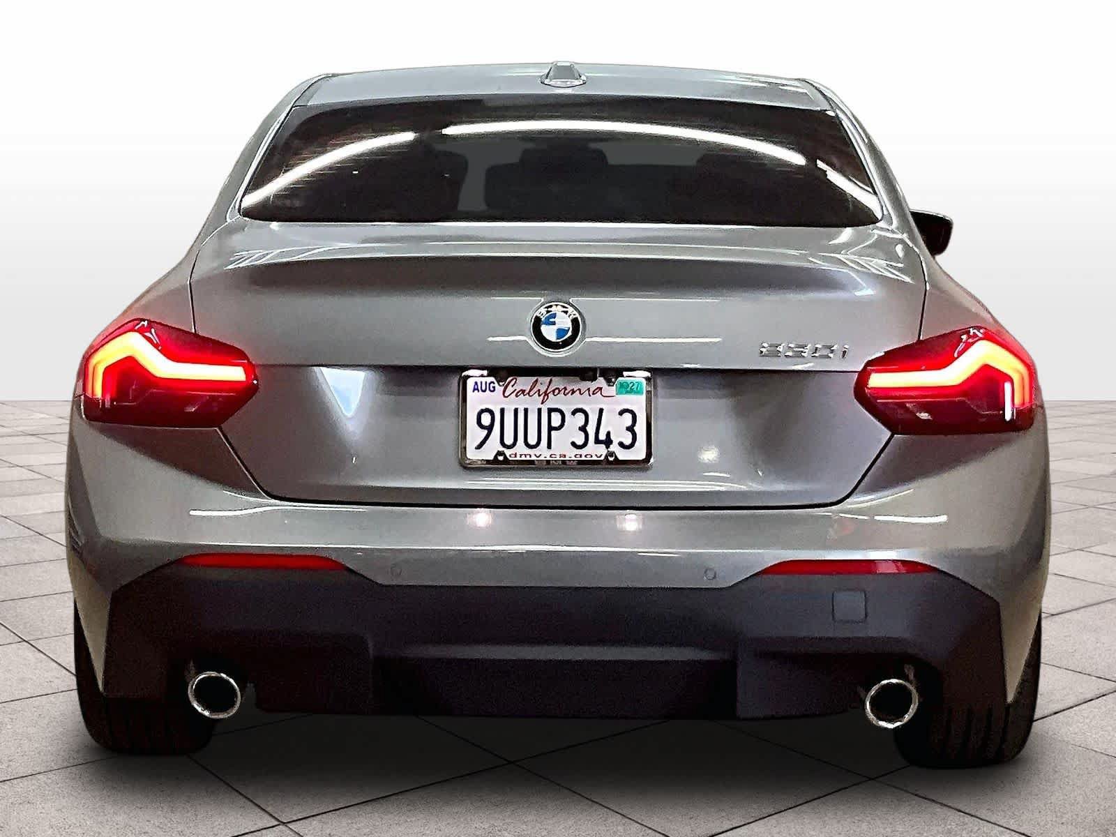 Used 2025 BMW 230i Coupe w/ Convenience Package RWD image 7