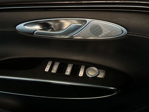 Used 2025 Genesis GV70 2.5T image 15