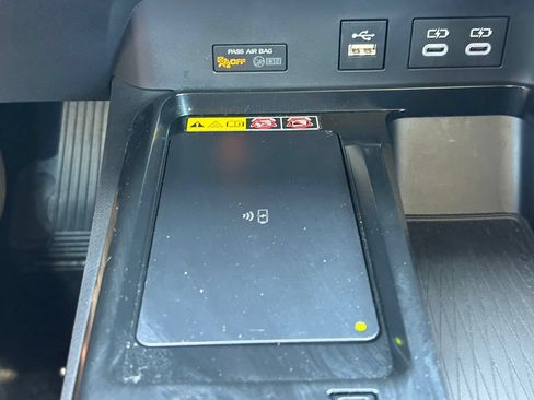 Used 2025 Toyota Camry LE w/ Convenience Package AWD/4WD image 29