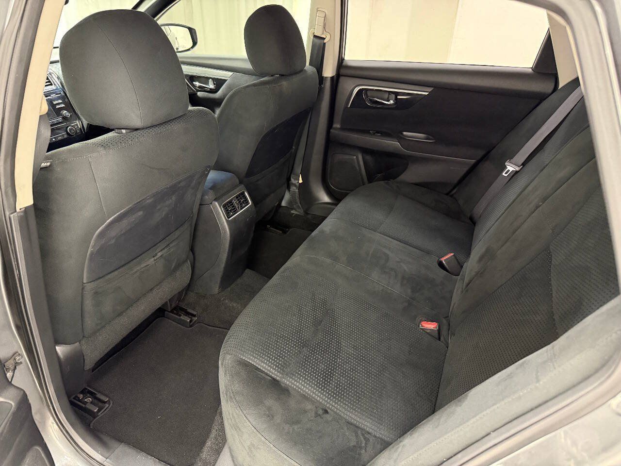 Used 2014 Nissan Altima 2.5 SV w/ Convenience Package FWD image 26