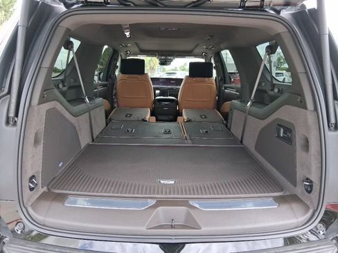 New 2026 Cadillac Escalade ESV Luxury w/ LPO, Floor Liner Package RWD image 6