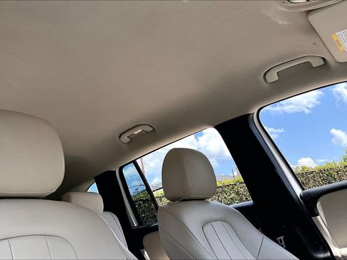 Used 2022 Mercedes-Benz GLB 250 image 17