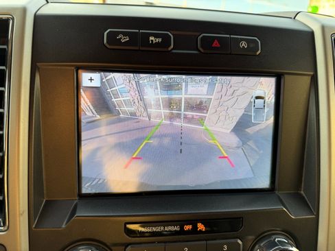 Used 2018 Ford F150 Lariat image 19