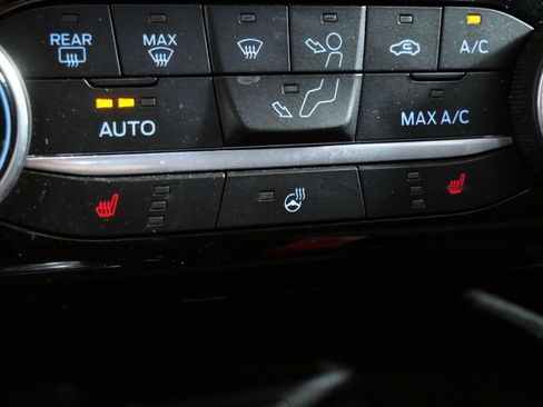 Certified 2022 Ford Escape SE w/ Cold Weather Package AWD/4WD image 23