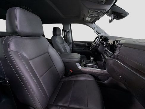 Used 2025 Chevrolet Silverado 1500 LTZ AWD/4WD image 31