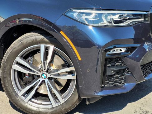 Certified 2022 BMW X7 xDrive40i w/ M Sport Package image 5