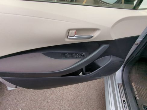 Used 2020 Toyota Corolla LE w/ Body Protection Package FWD image 8