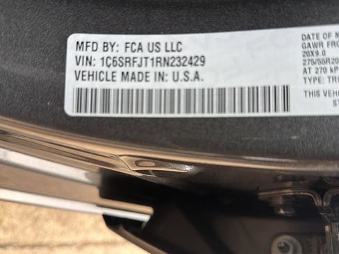 Used 2024 RAM 1500 Laramie AWD/4WD image 22