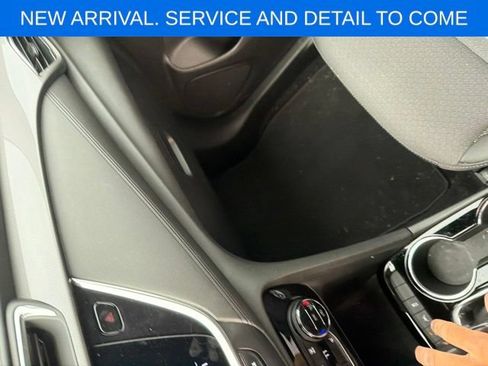 Certified 2023 Buick Encore GX Select AWD/4WD image 12
