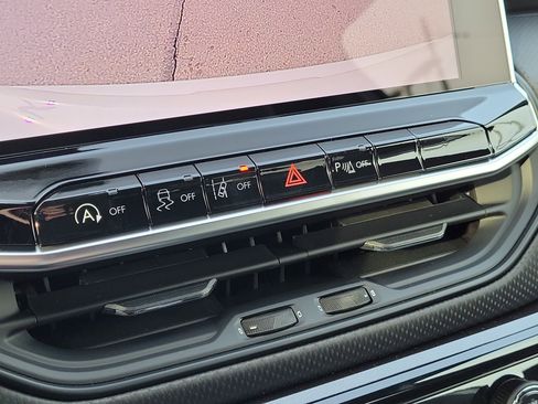 New 2026 Jeep Compass Limited image 28