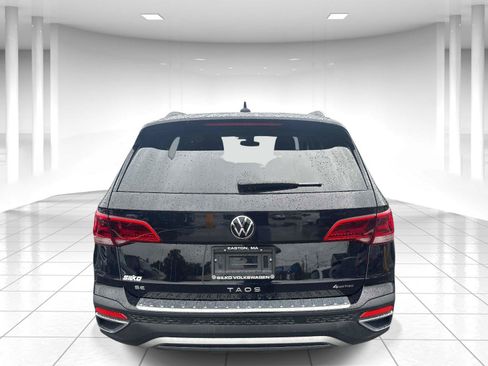 Certified 2024 Volkswagen Taos SE AWD/4WD image 4