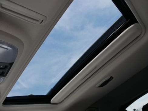 Certified 2025 Subaru Crosstrek 2.5i Limited w/ Popular Package #3A image 32