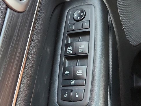 Used 2020 Jeep Grand Cherokee Limited X AWD/4WD image 22